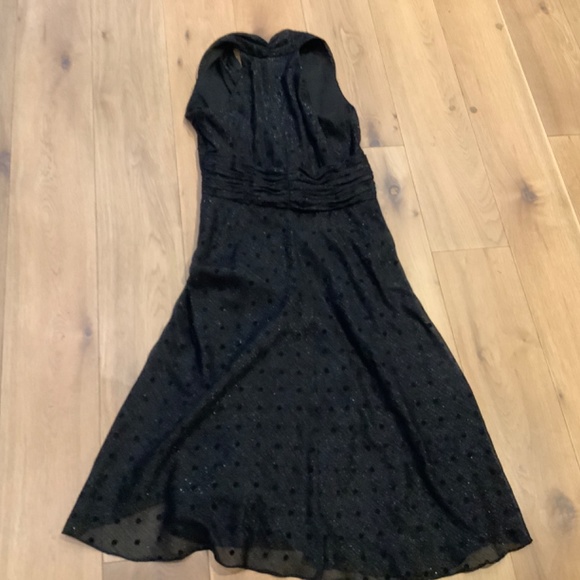 Fun and Flirty Dress with a little sparkle - 4 - Picture 4 of 5